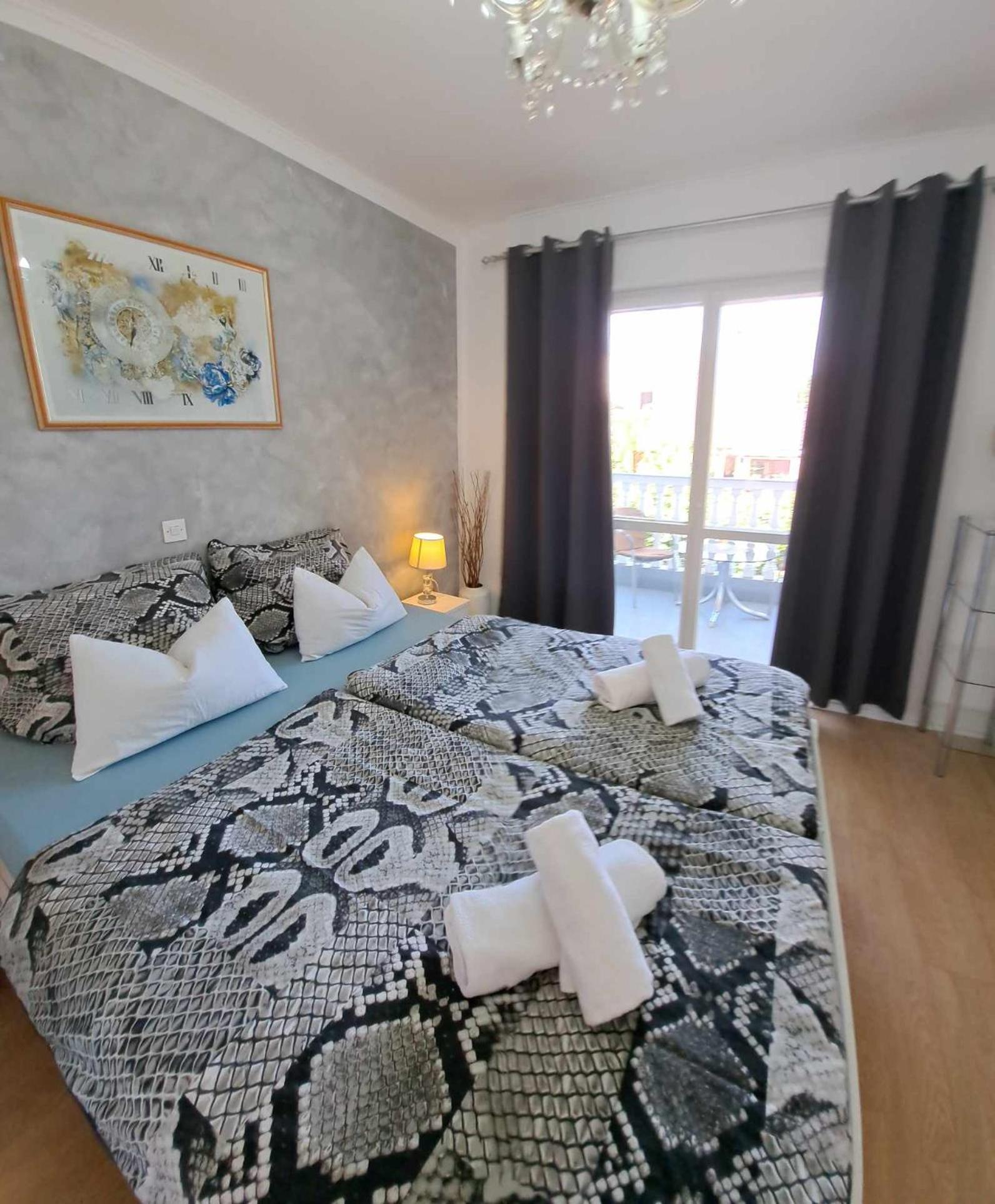 Royal Apartments Sandra Stinjan Ngoại thất bức ảnh