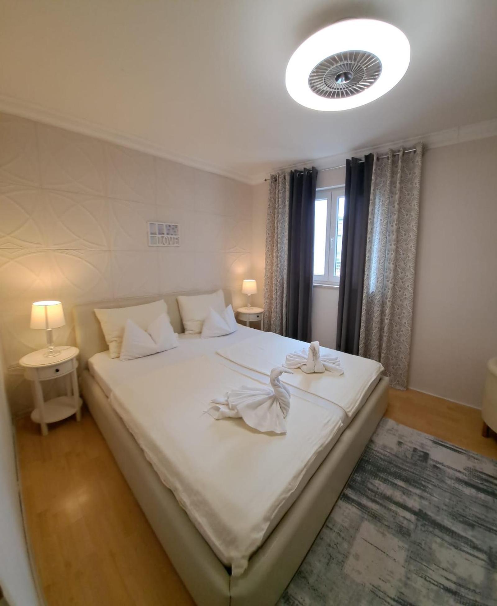 Royal Apartments Sandra Stinjan Ngoại thất bức ảnh
