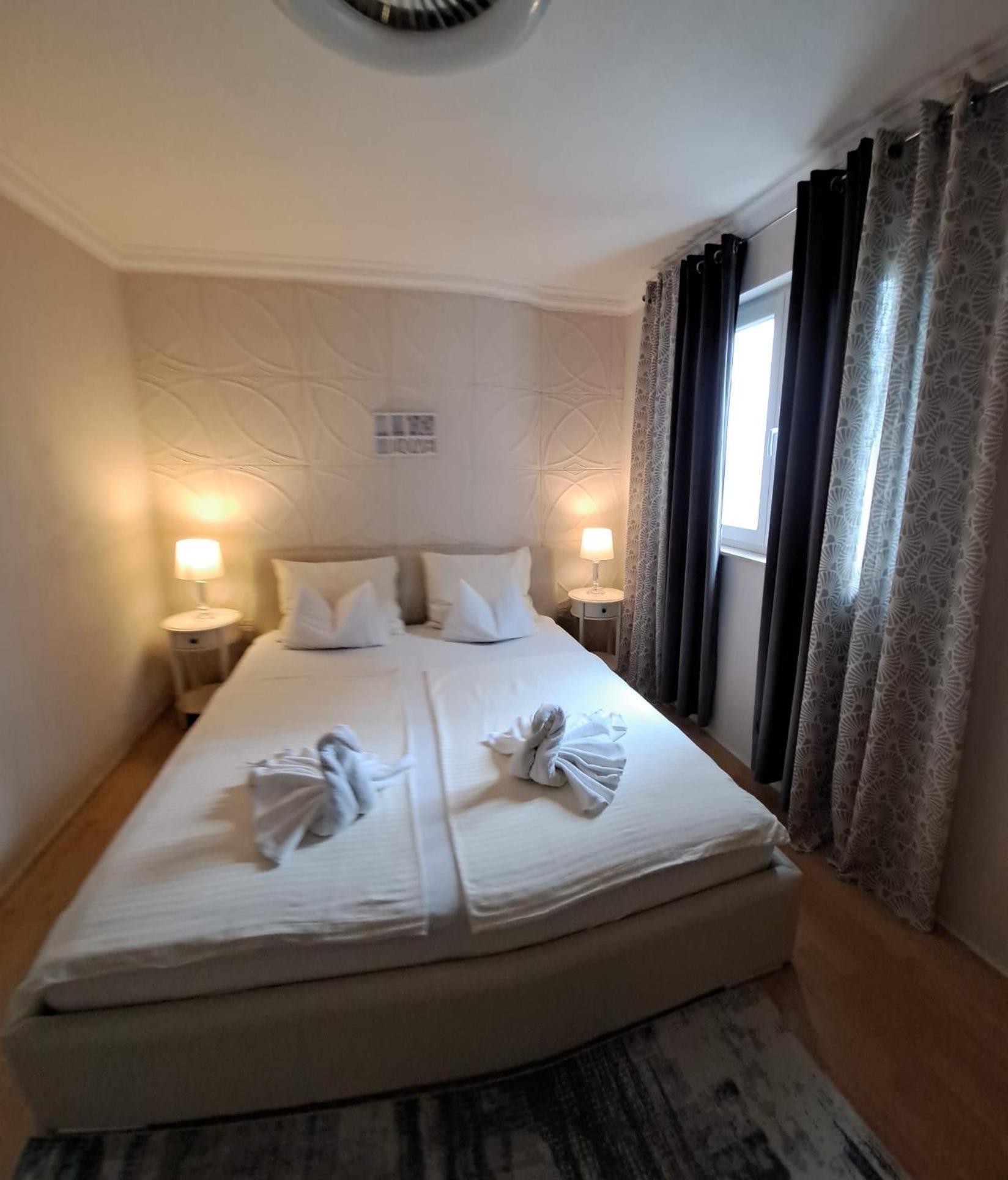 Royal Apartments Sandra Stinjan Ngoại thất bức ảnh